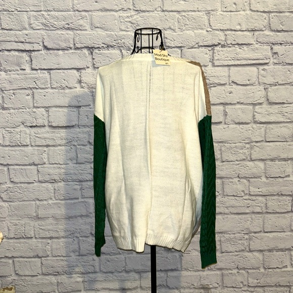 Green color block patched pocket sweater - Picture 4 of 6